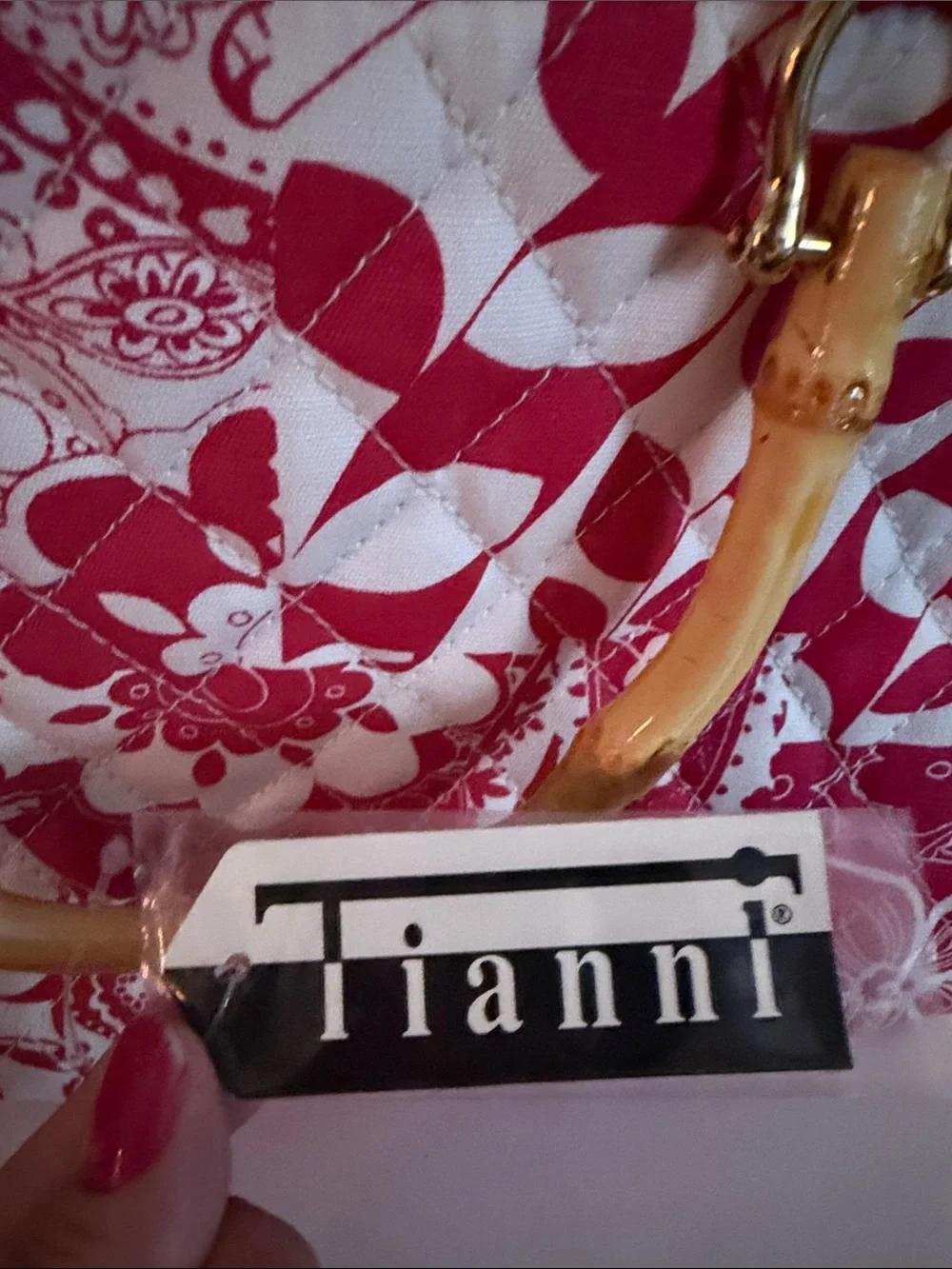 NWT Tianni Red dark pink and White Printed floral cloth bag Bamboo-Style Handles
